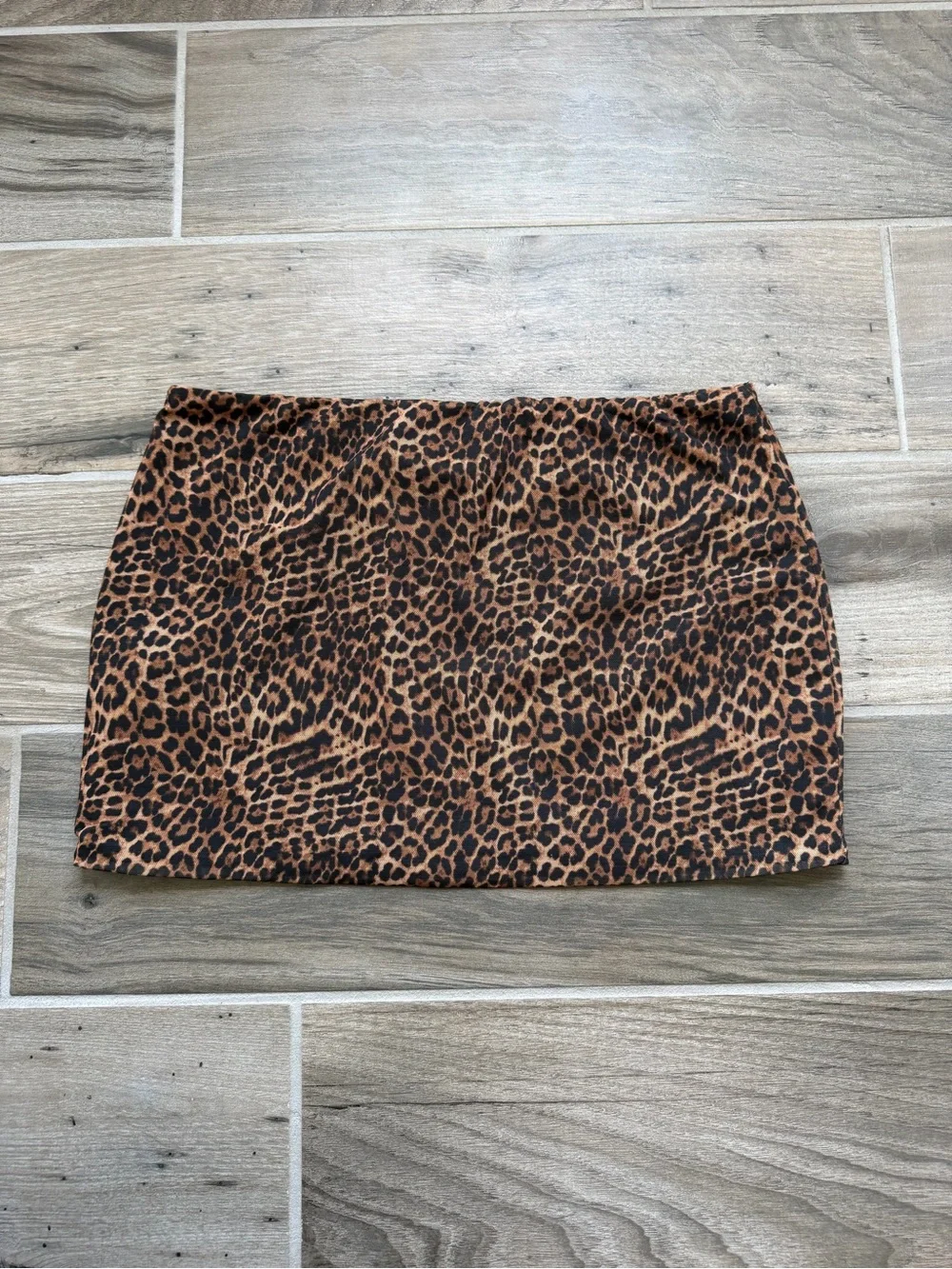 Edikted leopard print mini skirt NWT size M